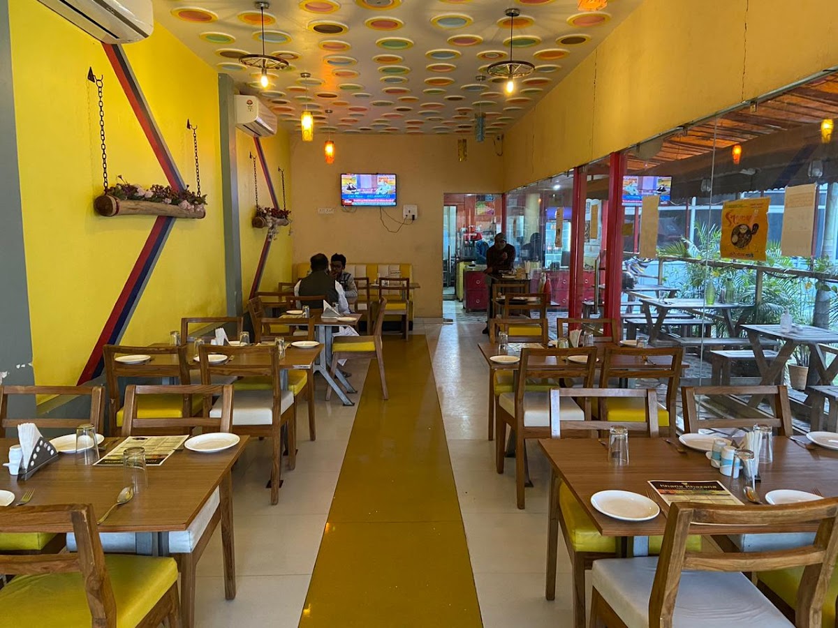 Khana Khazana Restaurant & Cafe
